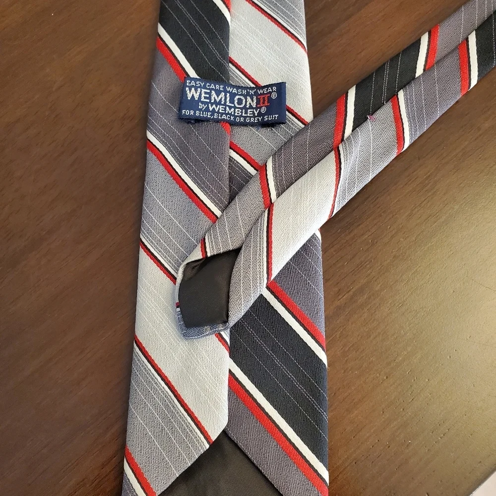 Vintage Wembly Mens Tie